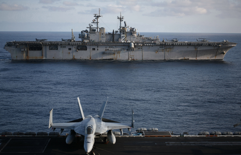 Illustration for article titled Why The US Navy Should Build Smaller Aircraft Carriers